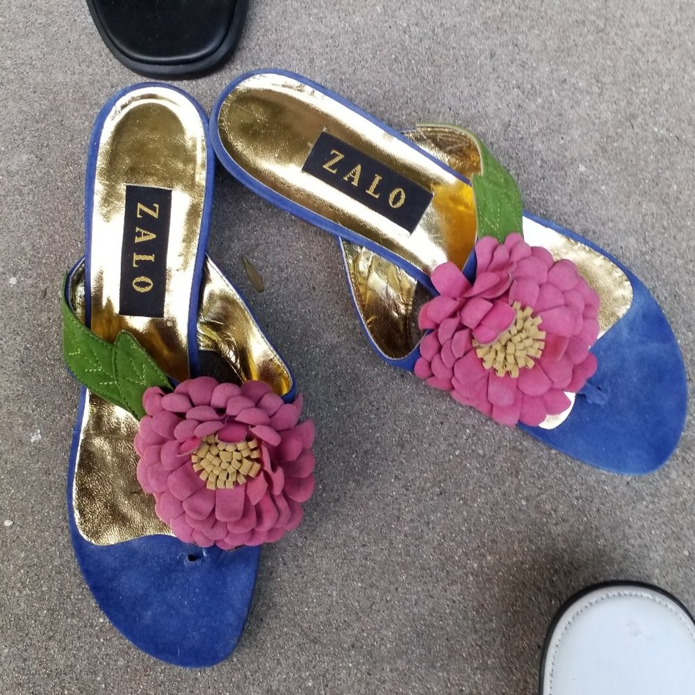 Sandals - Picture 2 of 2